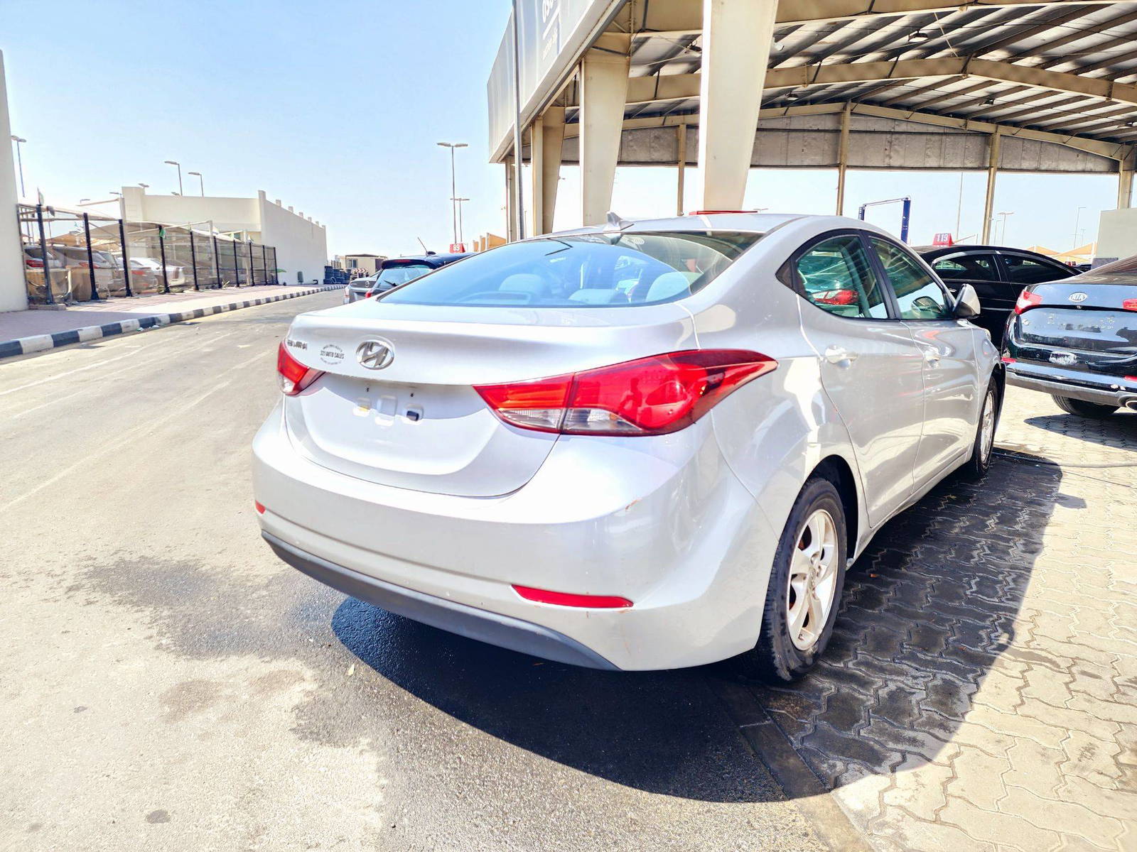 2014 HYUNDAI ELANTRA — 245285 Miles — Lot 40738792 — Souq - Marhaba Auctions Used Cars - Image 3
