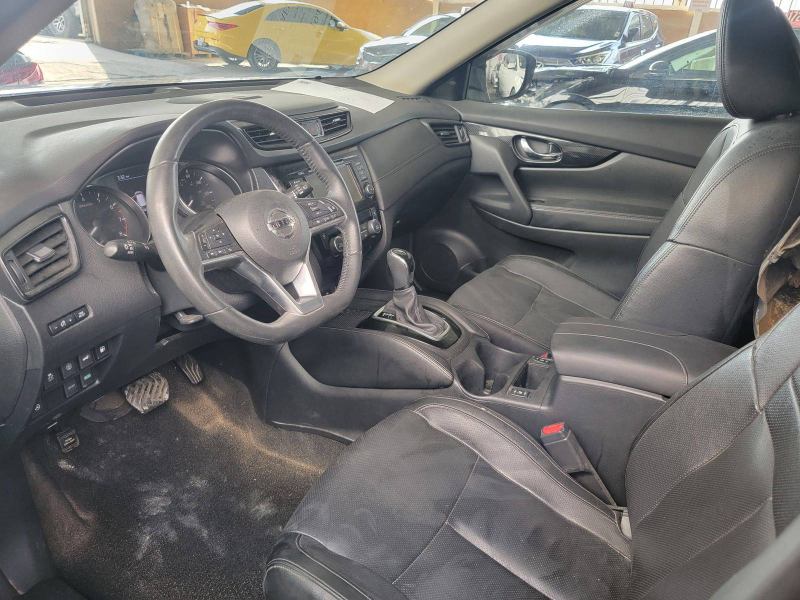 NISSAN ROGUE 2018 - Marhaba Auction Used Cars - Image 16