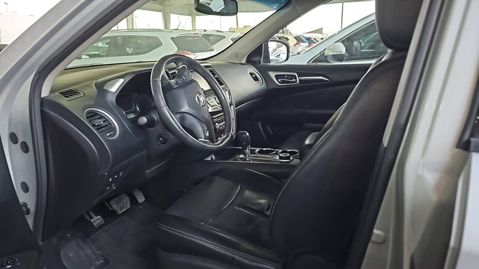 2015 NISSAN PATHFINDER — 219276 KM — Lot FC658284 — Souq - Marhaba Auctions Used Cars - Image 8
