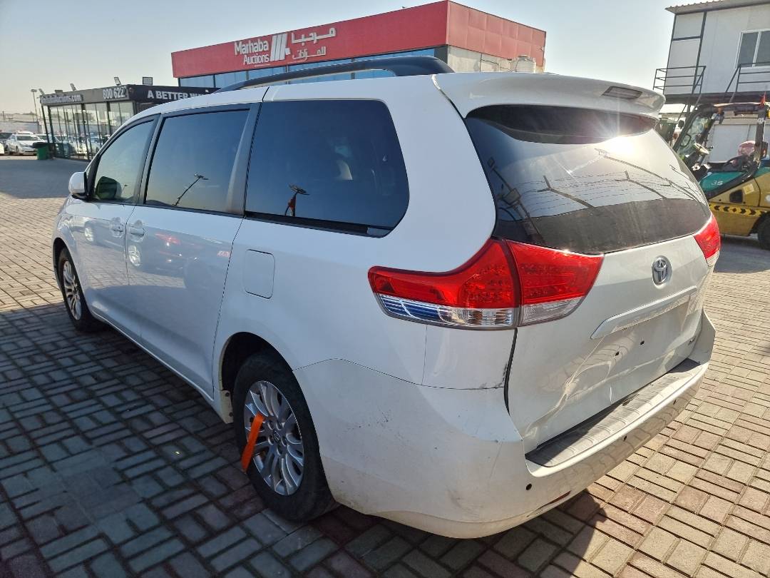 2012 TOYOTA SIENNA — 203957 Miles — Lot 125487 — Ind. 12 - Marhaba Auctions Used Cars - Image 5