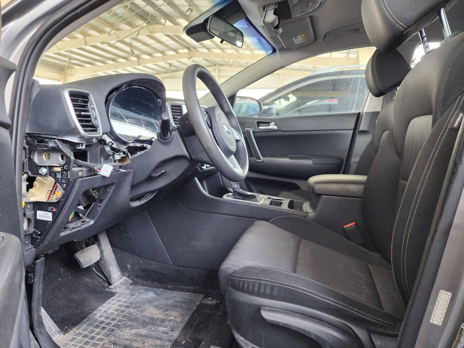 2020 KIA SPORTAGE — 141343 Miles — Lot 56478 — Souq - Marhaba Auctions Used Cars - Image 8