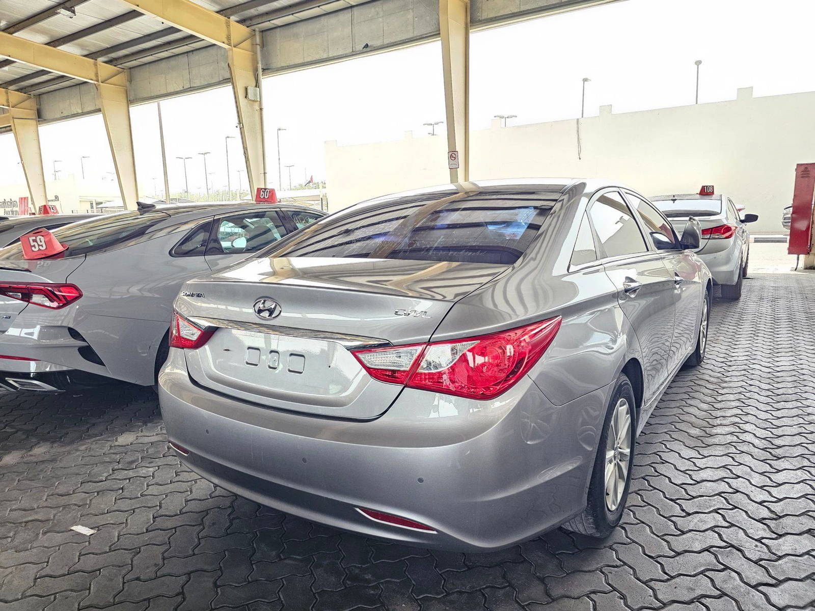 2012 HYUNDAI SONATA — 156116 KM — Lot 423859 — Souq - Marhaba Auctions Used Cars - Image 3