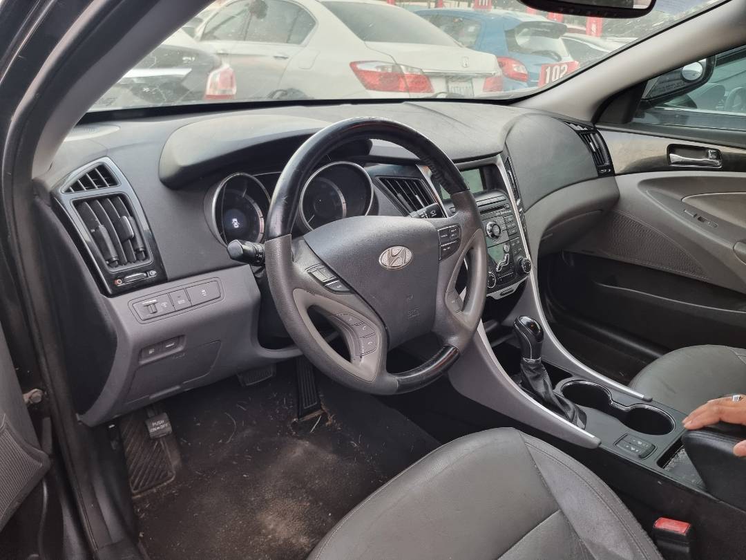 2011 HYUNDAI SONATA — 166528 Miles — Lot 211574 — Ind. 12 - Marhaba Auctions Used Cars - Image 4