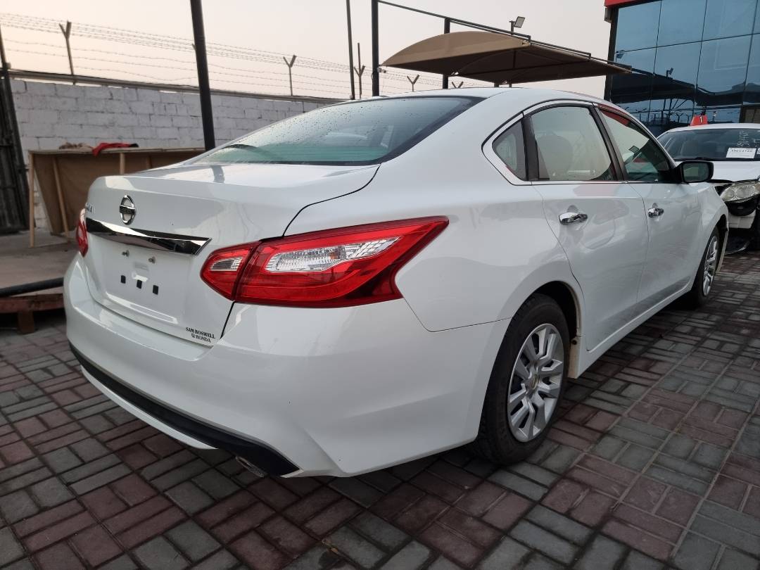 2016 NISSAN ALTIMA — 200801 Miles — Lot 305751 — Ind. 12 - Marhaba Auctions Used Cars - Image 4