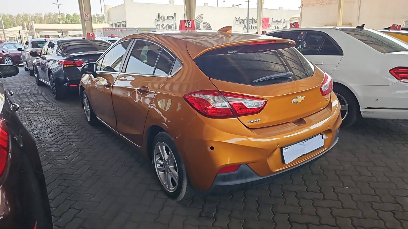 2017 CHEVROLET CRUZE LT — 197644 Miles — Lot HS551892 — Souq - Marhaba Auctions Used Cars - Image 5