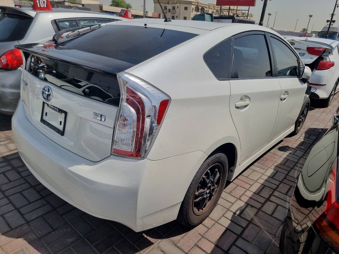 2015 TOYOTA PRIUS — 161948 Miles — Lot 0479598 — Ind. 12 - Marhaba Auctions Used Cars - Image 5