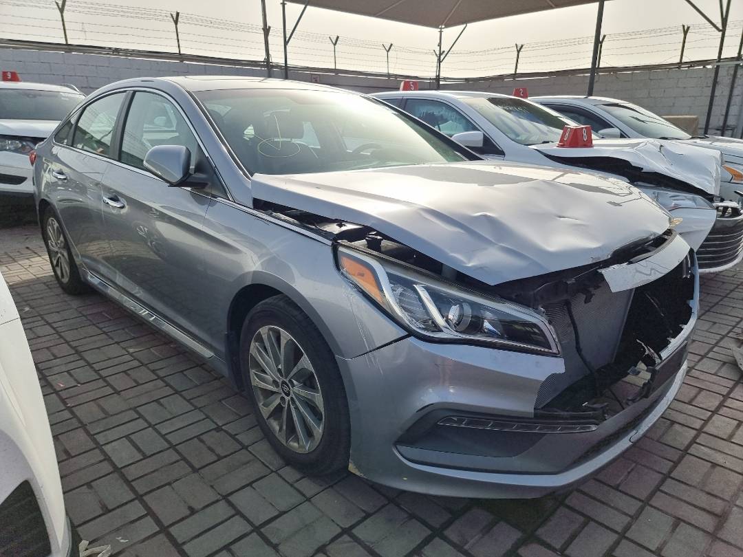 2016 HYUNDAI SONATA — 131237 Miles — Lot 125487 — Ind. 12 - Marhaba Auctions Used Cars - Image 4