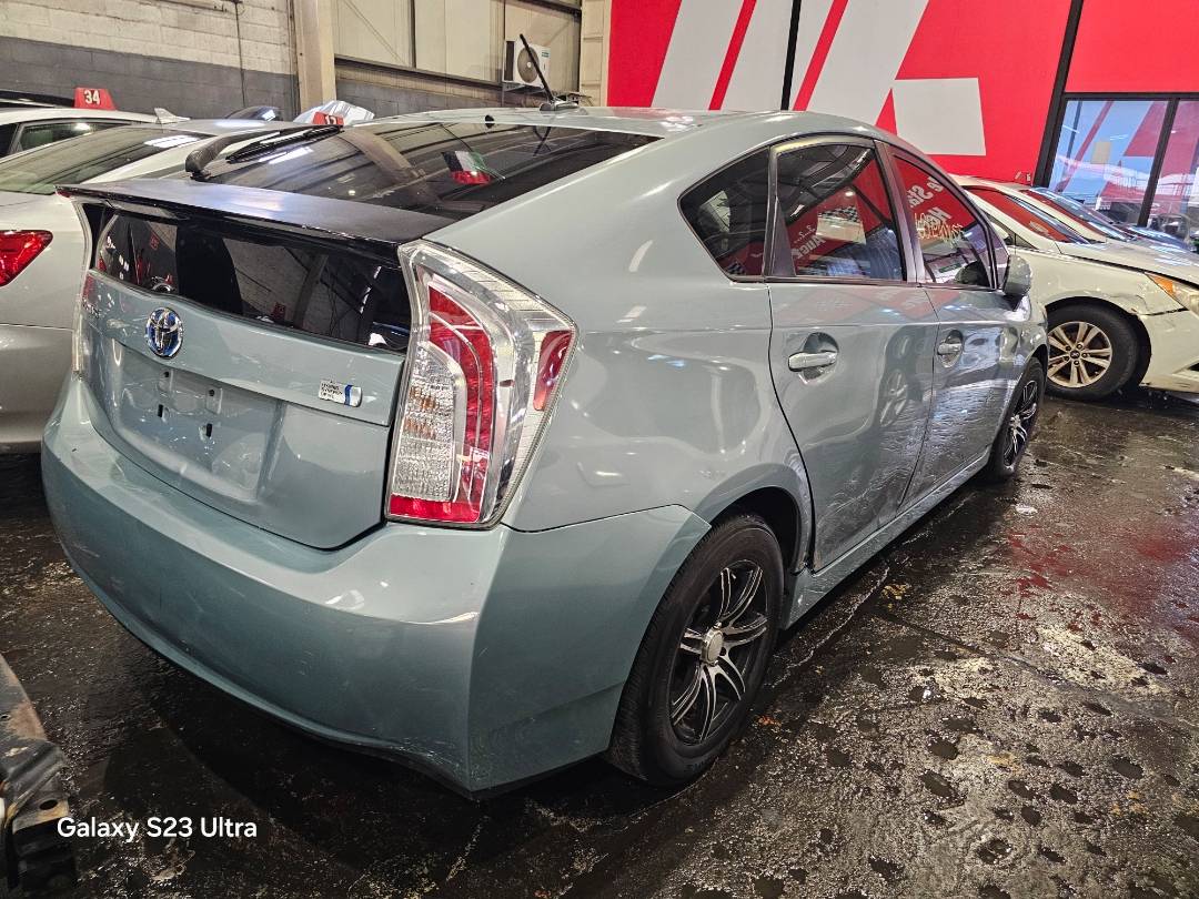2012 TOYOTA PRIUS — 273513 Miles — Lot C5522591 — Main - Marhaba Auctions Used Cars - Image 4
