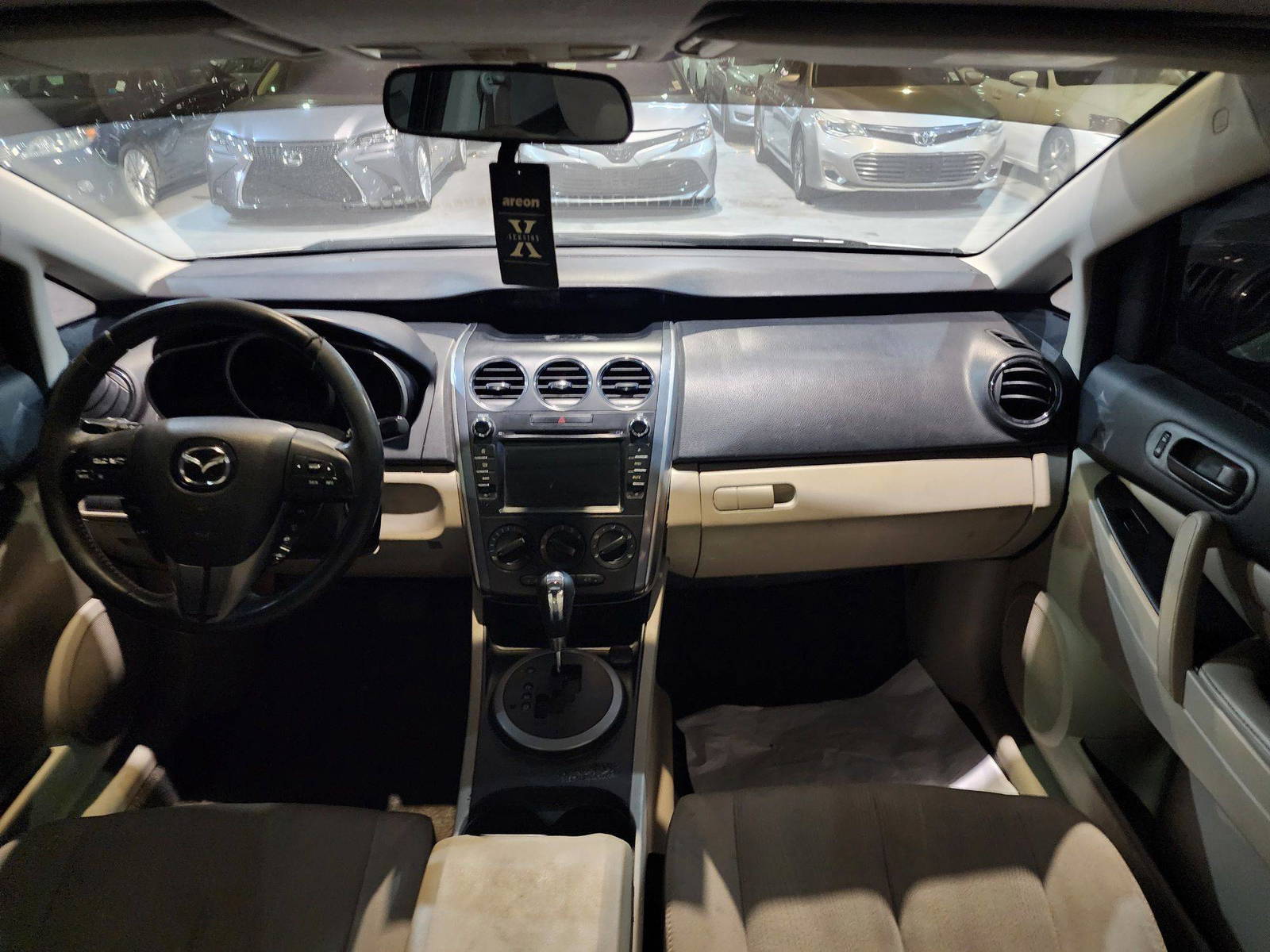 2010 MAZDA CX-7 — 183108 KM — Lot 10970 — Al Quoz - Marhaba Auctions Used Cars - Image 8