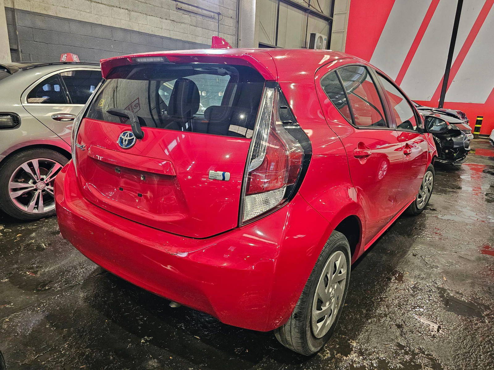 2016 TOYOTA PRIUS C — 261082 Miles — Lot 117909 — Main - Marhaba Auctions Used Cars - Image 3