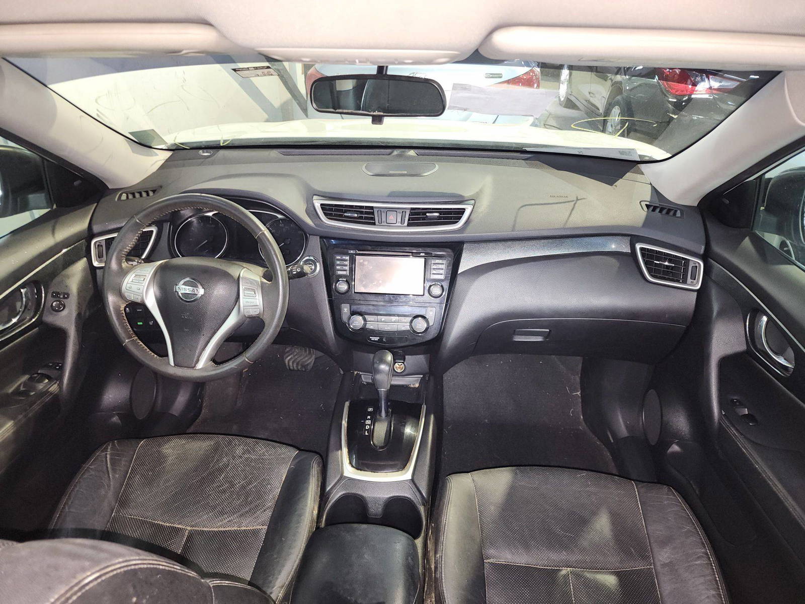 2015 NISSAN ROGUE — 190077 Miles — Lot C826187 — Al Quoz - Marhaba Auctions Used Cars - Image 8