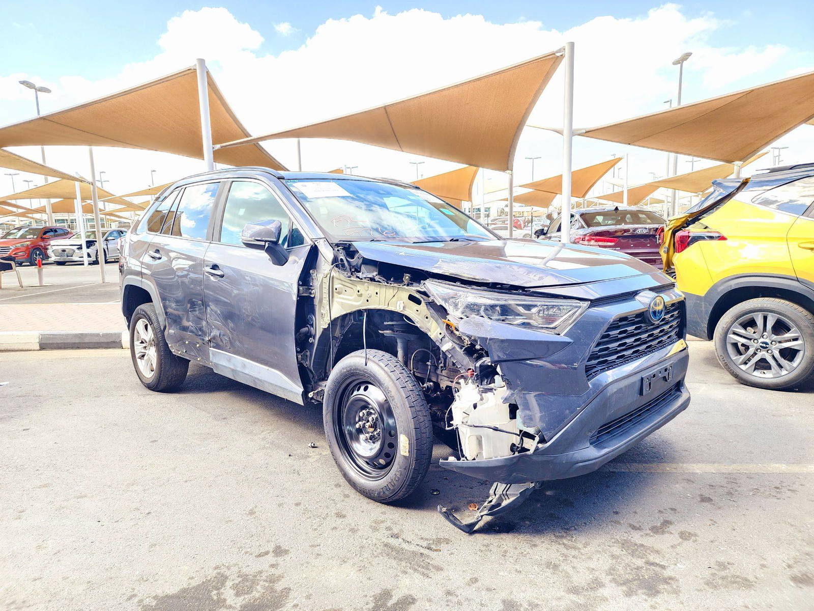 2019 TOYOTA RAV4 — 168728 Miles — Lot W026605 — Main - Marhaba Auctions Used Cars - Image 5