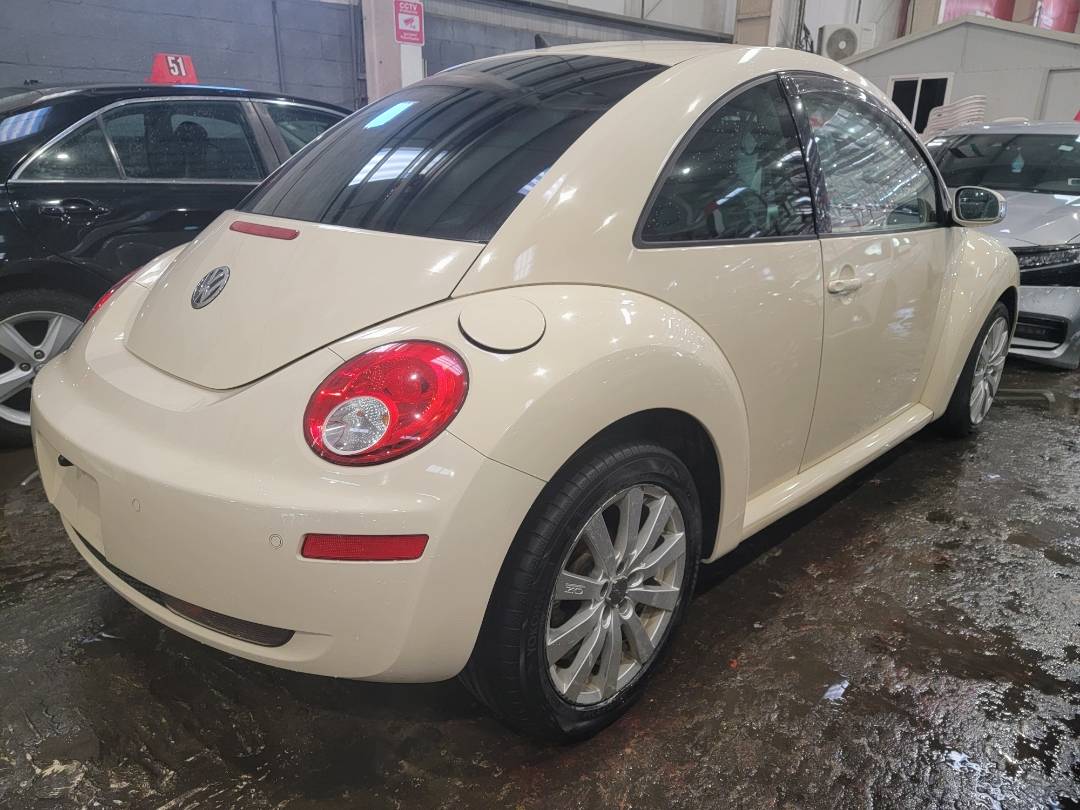 2008 VOLKSWAGEN BETTLE — 107382 KM — Lot M555893 - Marhaba Auctions Used Cars - Image 3