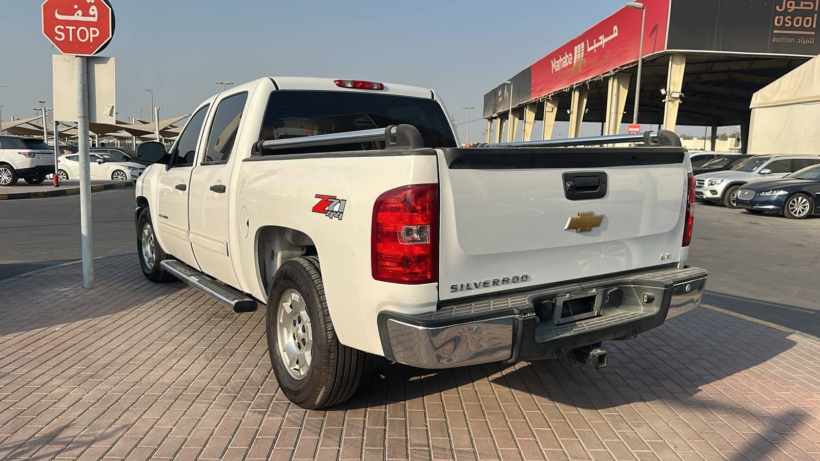 2013 CHEVROLET SILVERADO — 230262 KM — Lot DG230056 — Souq - Marhaba Auctions Used Cars - Image 4
