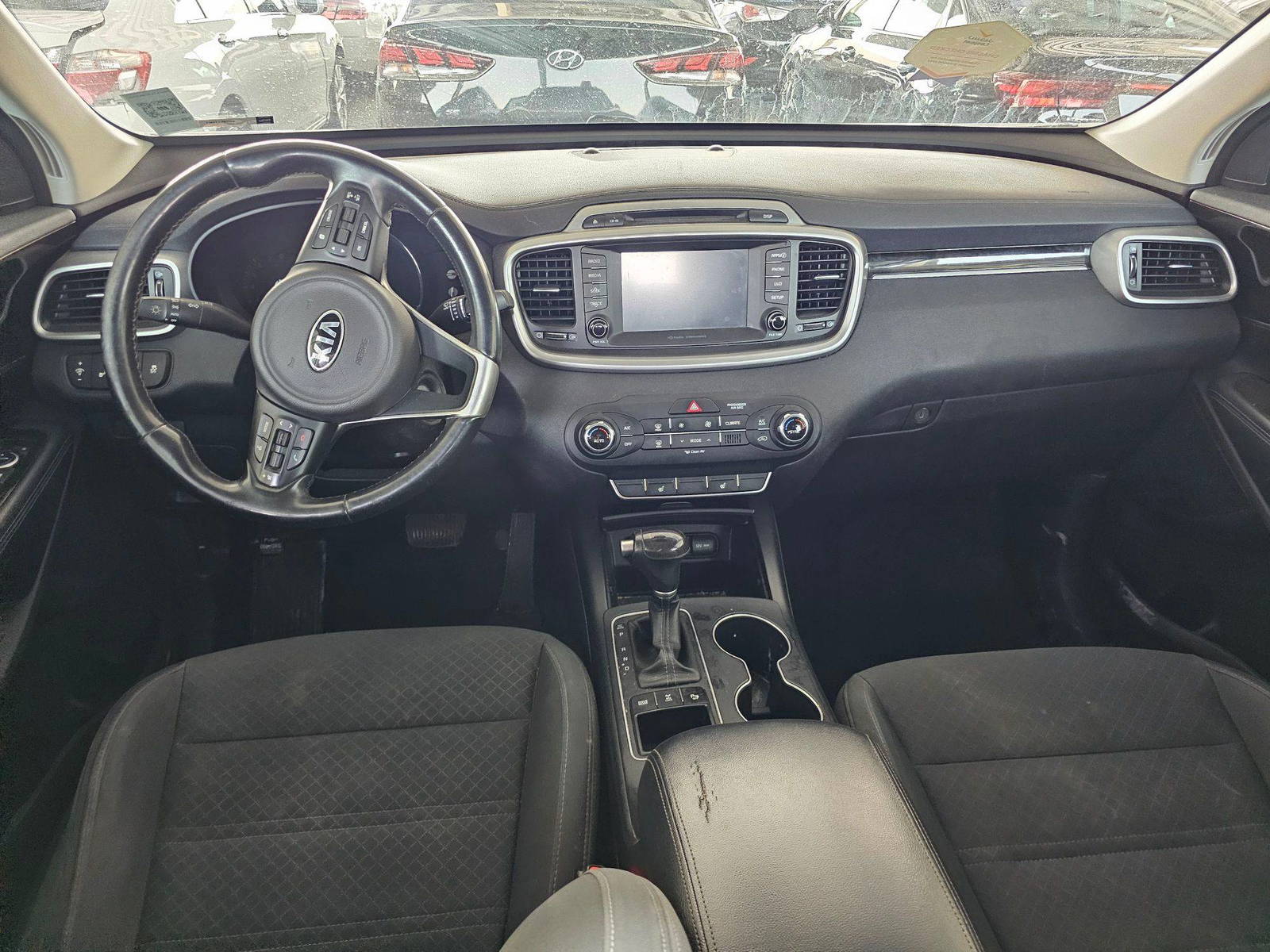 2018 KIA SORENTO — 125504 Miles — Lot DA52JG368347 — Souq - Marhaba Auctions Used Cars - Image 7