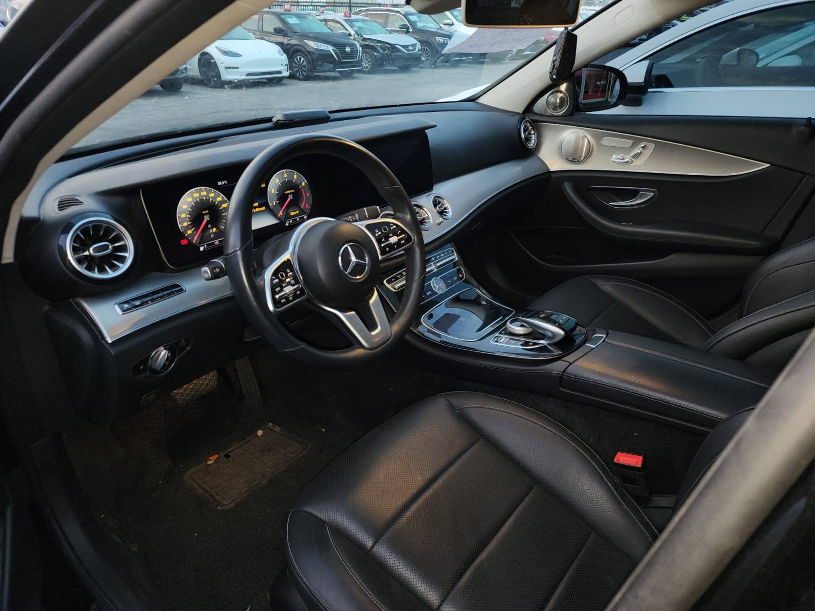 2019 MERCEDES BENZ E-300 — 91878 KM — Lot KA497064 - Marhaba Auctions Used Cars - Image 9