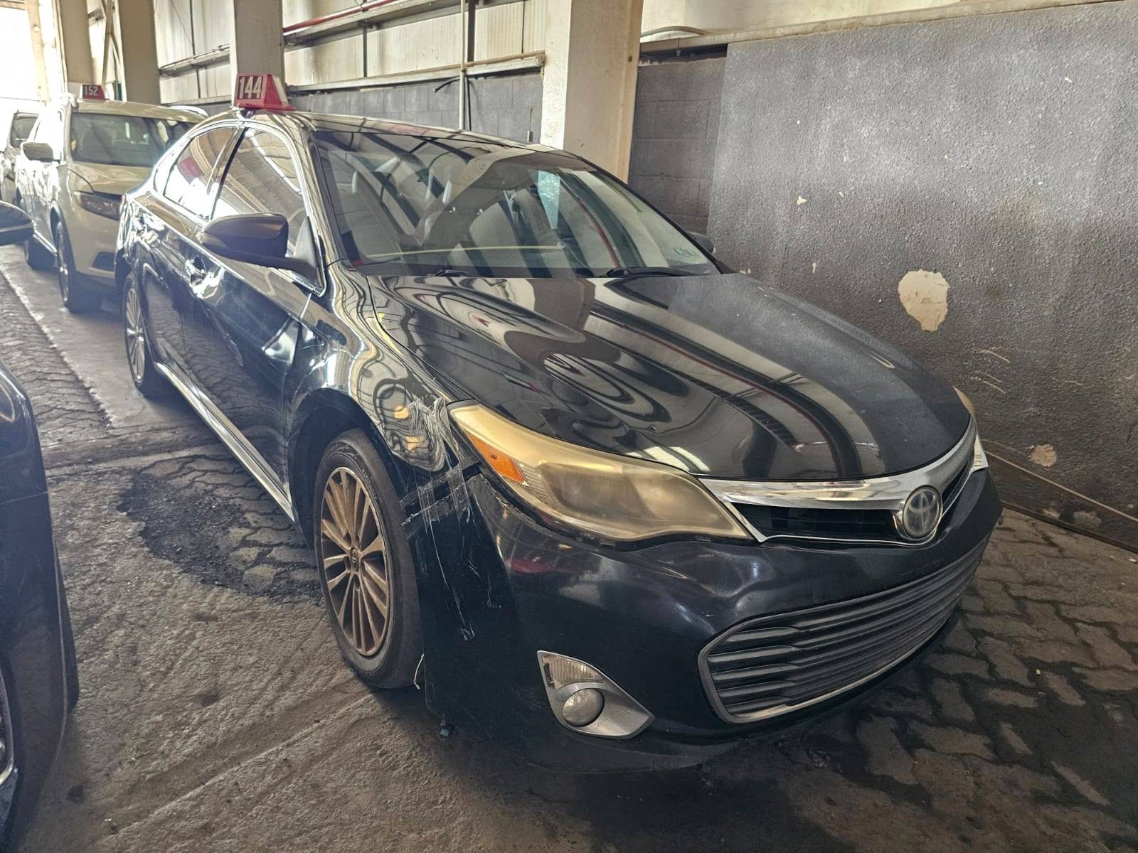 2014 TOYOTA AVALON — 276018 Miles — Lot EU027742 — Main - Marhaba Auctions Used Cars - Image 2