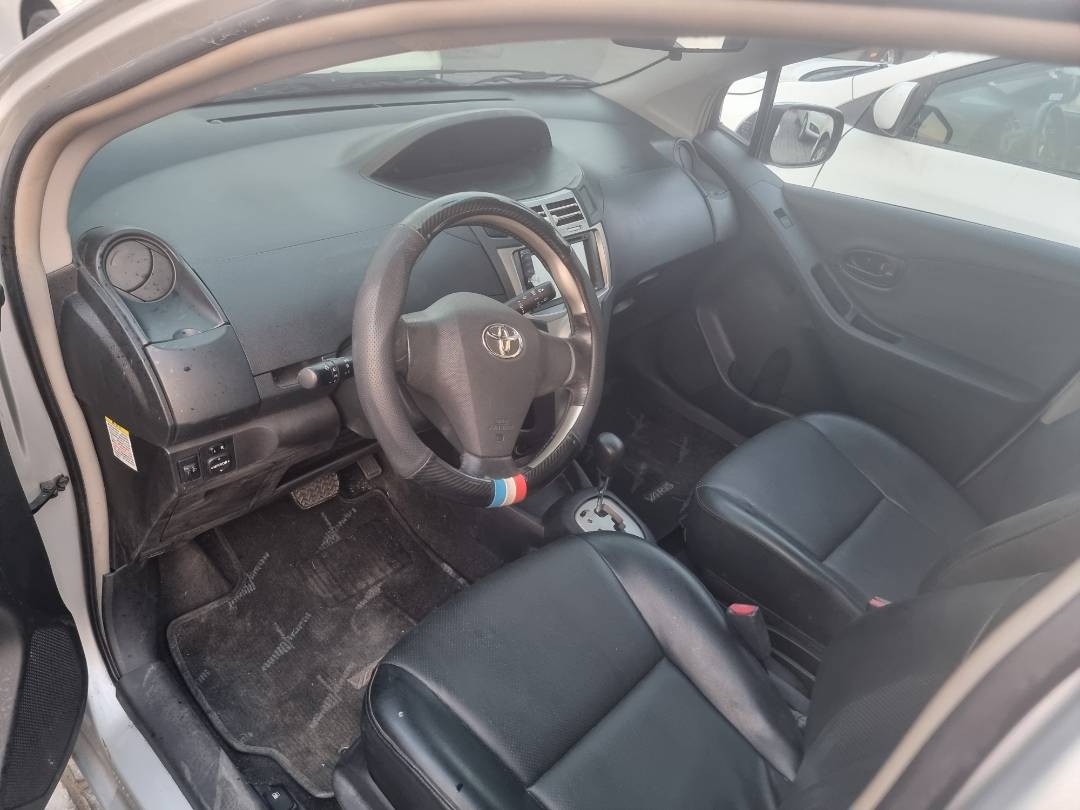 2013 TOYOTA YARIS — 127728 KM — Lot 097410 - Marhaba Auctions Used Cars - Image 7