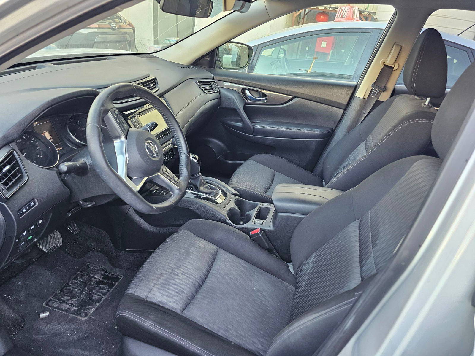 NISSAN ROGUE 2019 - Marhaba Auction Used Cars - Image 8