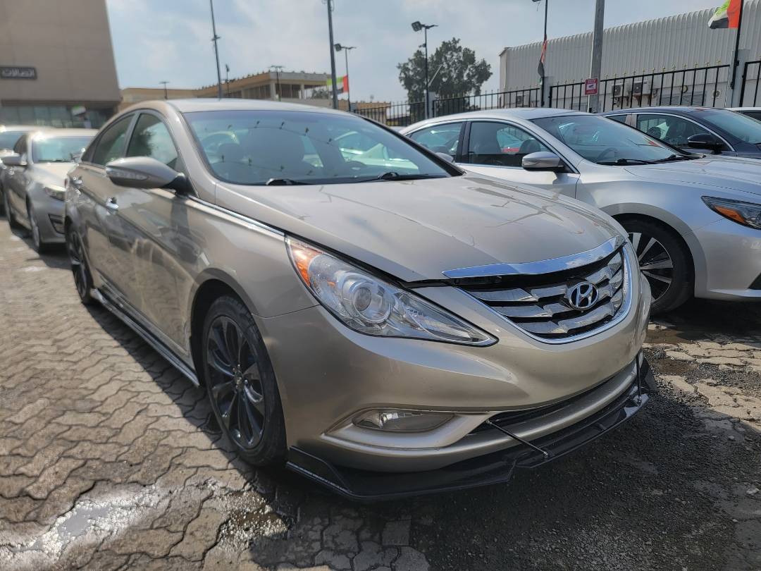 2011 HYUNDAI SONATA — 167508 Miles — Lot H273556 - Marhaba Auctions Used Cars - Image 4