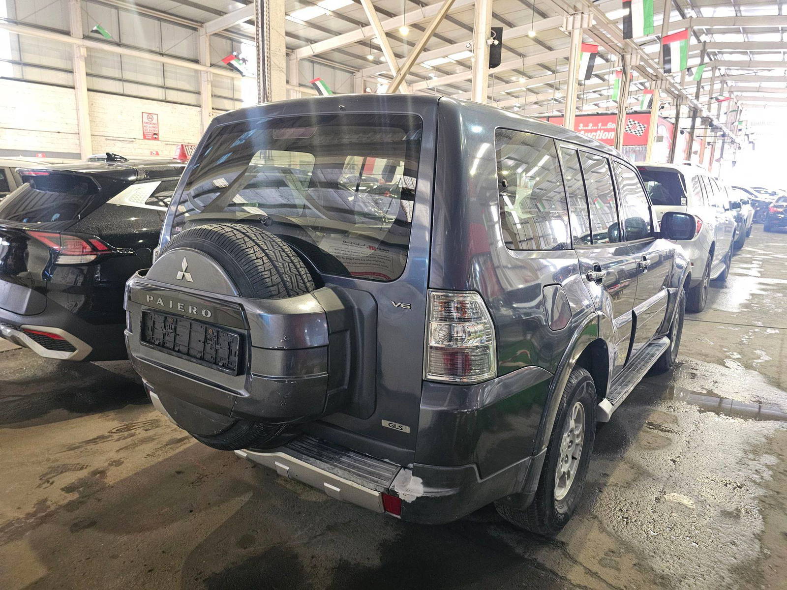 2009 MITSUBISHI PAJERO — 247586 KM — Lot 704090 — Main - Marhaba Auctions Used Cars - Image 6