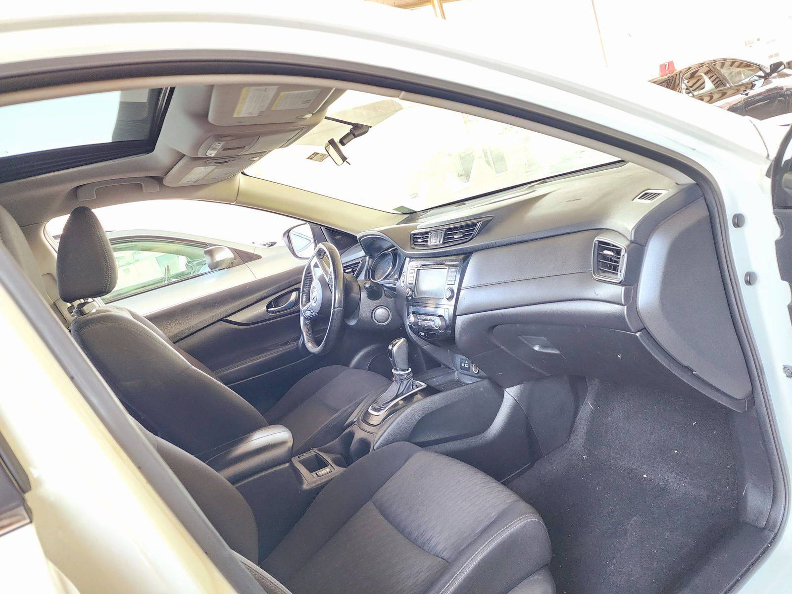 2018 NISSAN ROGUE — 106317 Miles — Lot 60810164 — Main - Marhaba Auctions Used Cars - Image 9