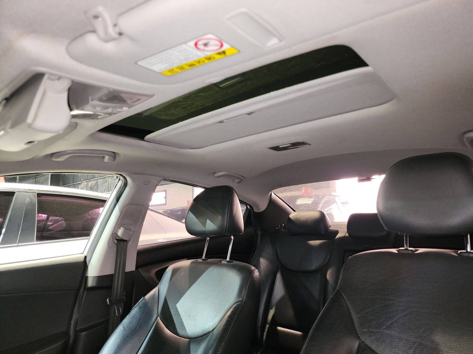 HYUNDAI AVANTE 2012 - Marhaba Auction Used Cars - Image 10