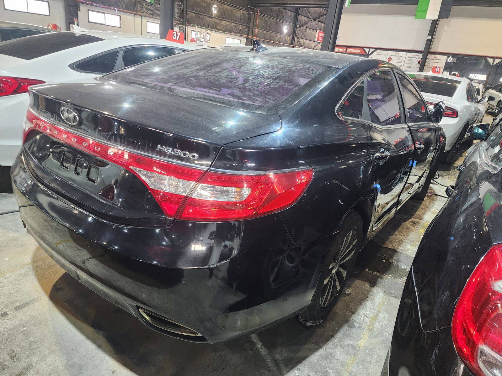 HYUNDAI GRANDEUR 2011 - Marhaba Auction Used Cars - Image 6