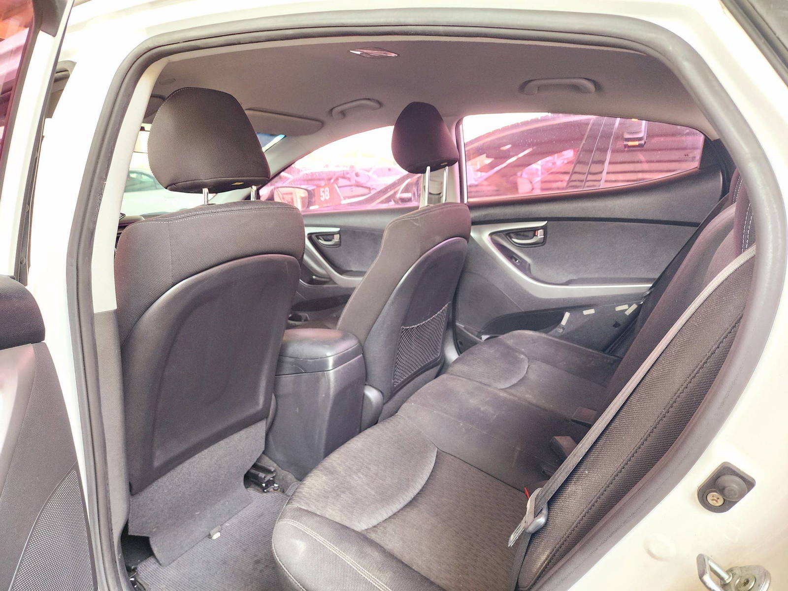 2013 HYUNDAI AVANTE — 101333 KM — Lot U800490 — Main - Marhaba Auctions Used Cars - Image 6