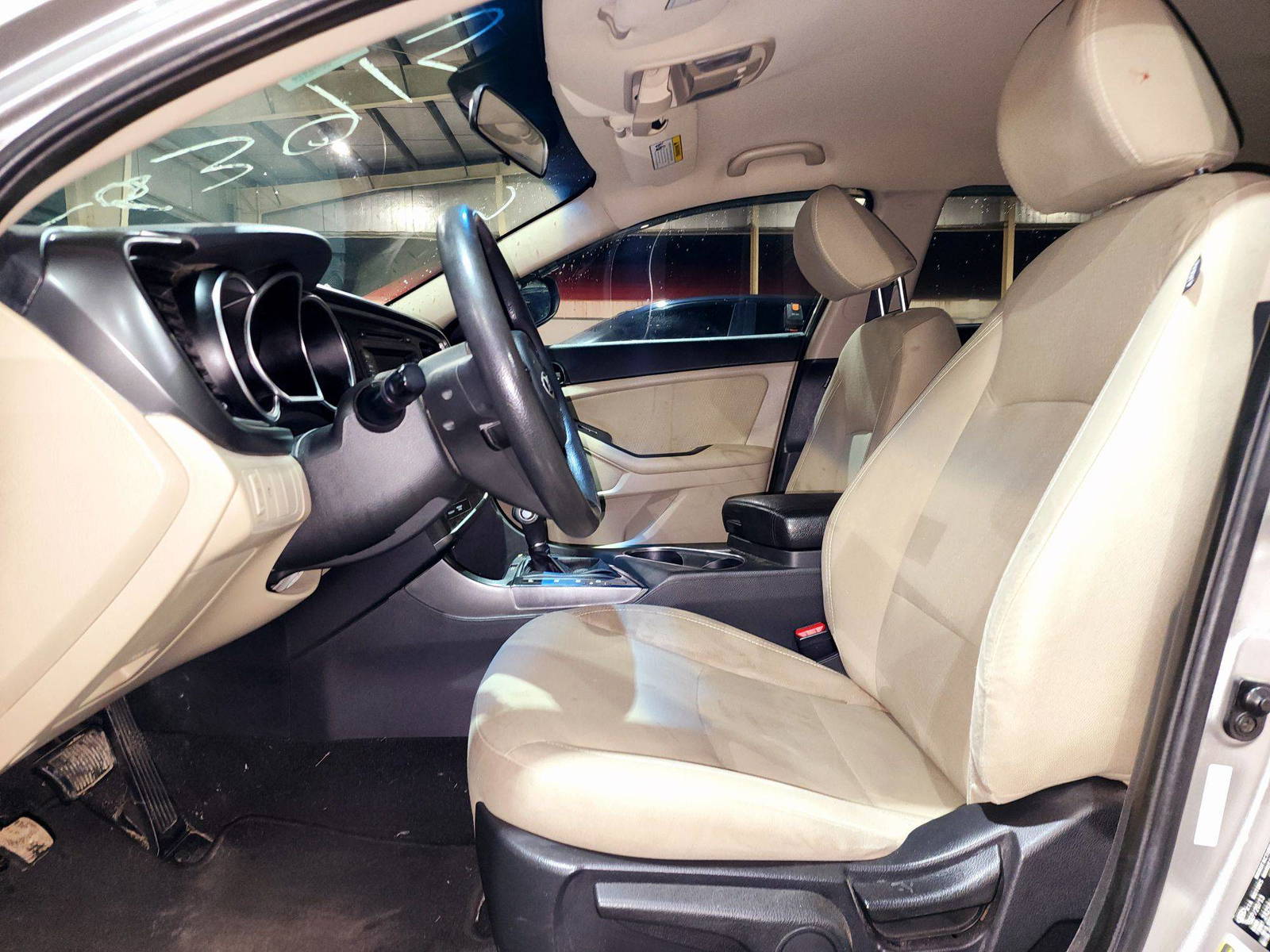 2014 KIA OPTIMA — 159525 Miles — Lot 80132764 — Souq - Marhaba Auctions Used Cars - Image 8