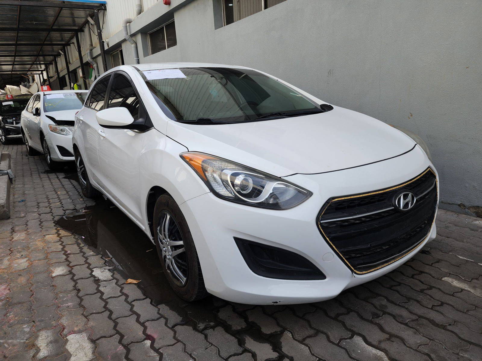 2017 HYUNDAI ELANTRA GT — 140811 Miles — Lot 66948 — Al Quoz - Marhaba Auctions Used Cars - Image 3