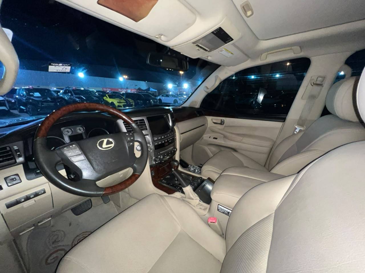 2009 LEXUS LX 570 — 183412 KM — Lot W894028311 - Marhaba Auctions Used Cars - Image 7