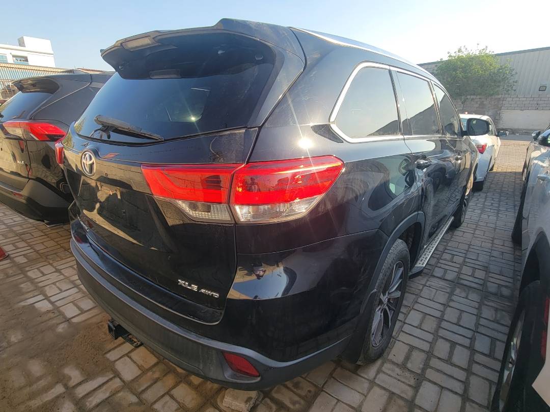 2019 TOYOTA HIGHLANDER — 156331 Miles — Lot S572405 — Main - Marhaba Auctions Used Cars - Image 3