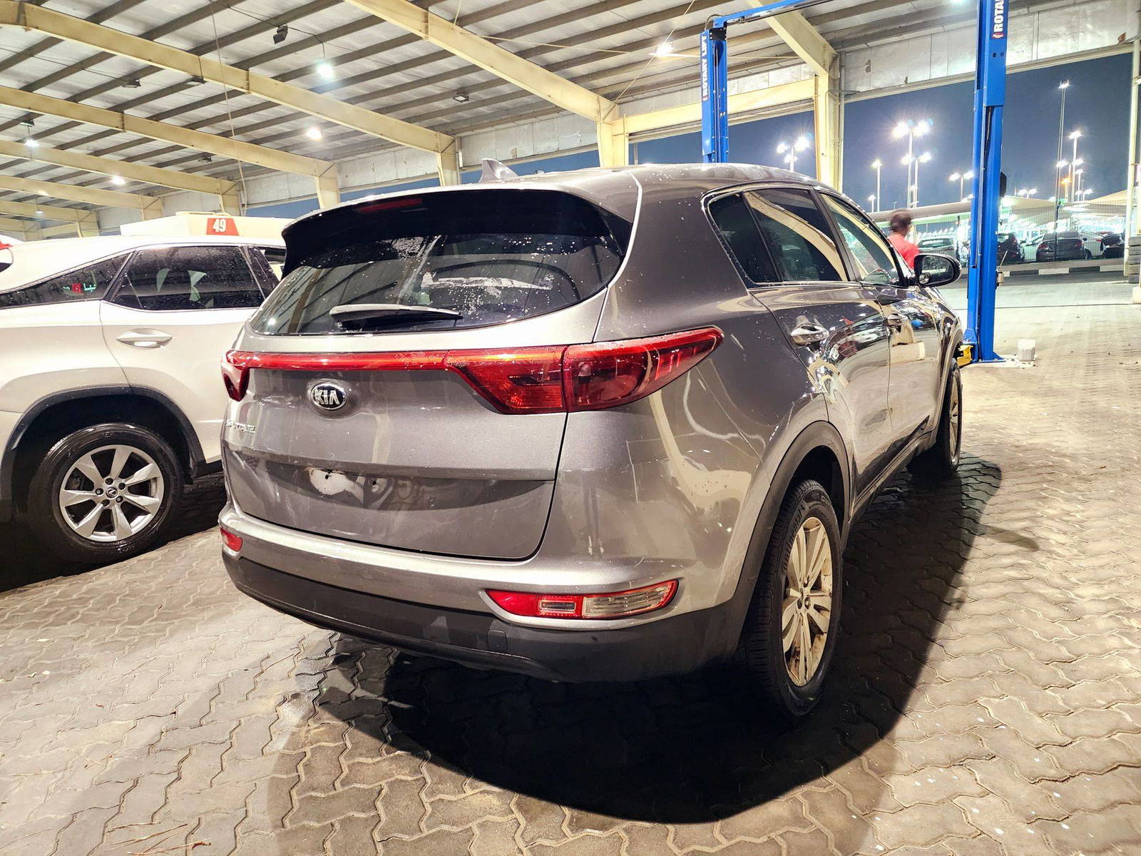 2018 KIA SPORTAGE — 73372 Miles — Lot J7344468 — Souq - Marhaba Auctions Used Cars - Image 3