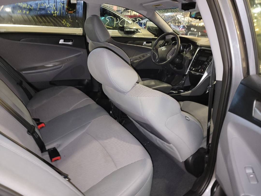 2013 HYUNDAI SONATA — 116068 Miles — Lot H791709 - Marhaba Auctions Used Cars - Image 5