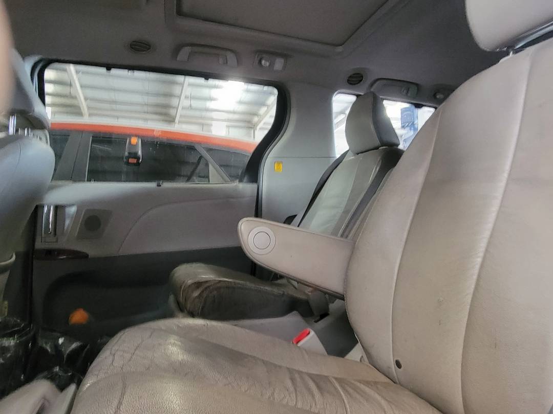 2011 TOYOTA SIENNA — 236757 Miles — Lot CXBS157201 — Main - Marhaba Auctions Used Cars - Image 7
