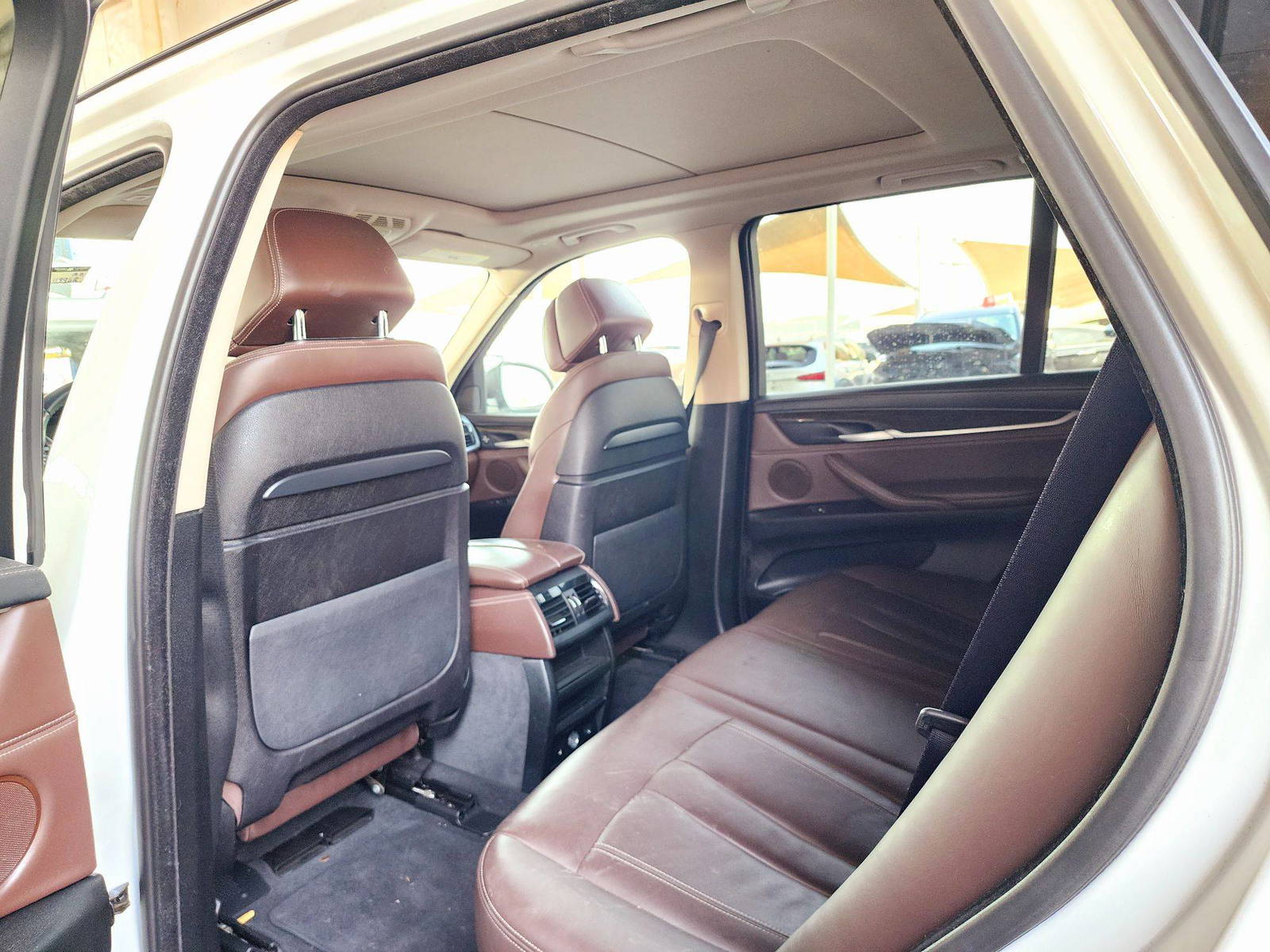 2015 BMW X5 XDRIVE50I — 119964 Miles — Lot 0J78840 — Souq - Marhaba Auctions Used Cars - Image 6