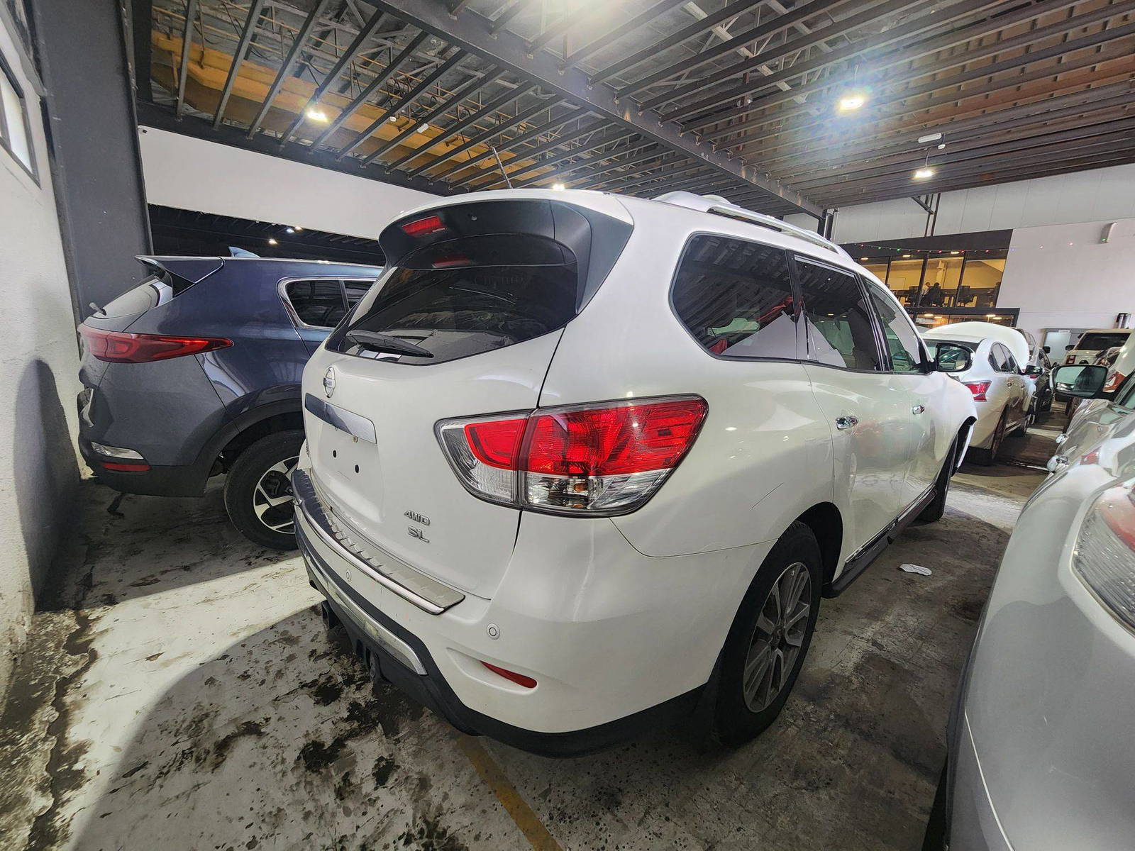 2014 NISSAN PATHFINDER — 197538 Miles — Lot 43099489 — Ind. 12 - Marhaba Auctions Used Cars - Image 6