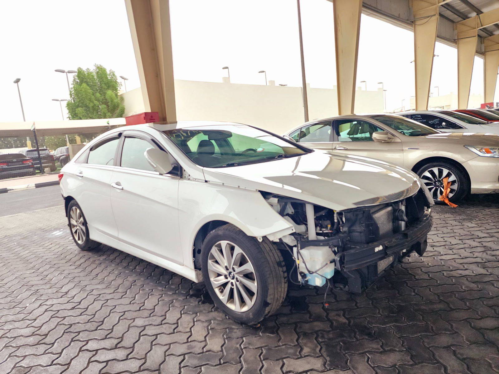 2014 HYUNDAI SONATA — 52577 Miles — Lot 80281324 — Souq - Marhaba Auctions Used Cars - Image 5