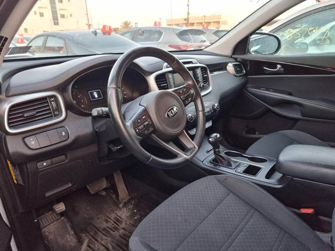 2018 KIA SORENTO — 104184 Miles — Lot 124587 — Main - Marhaba Auctions Used Cars - Image 7
