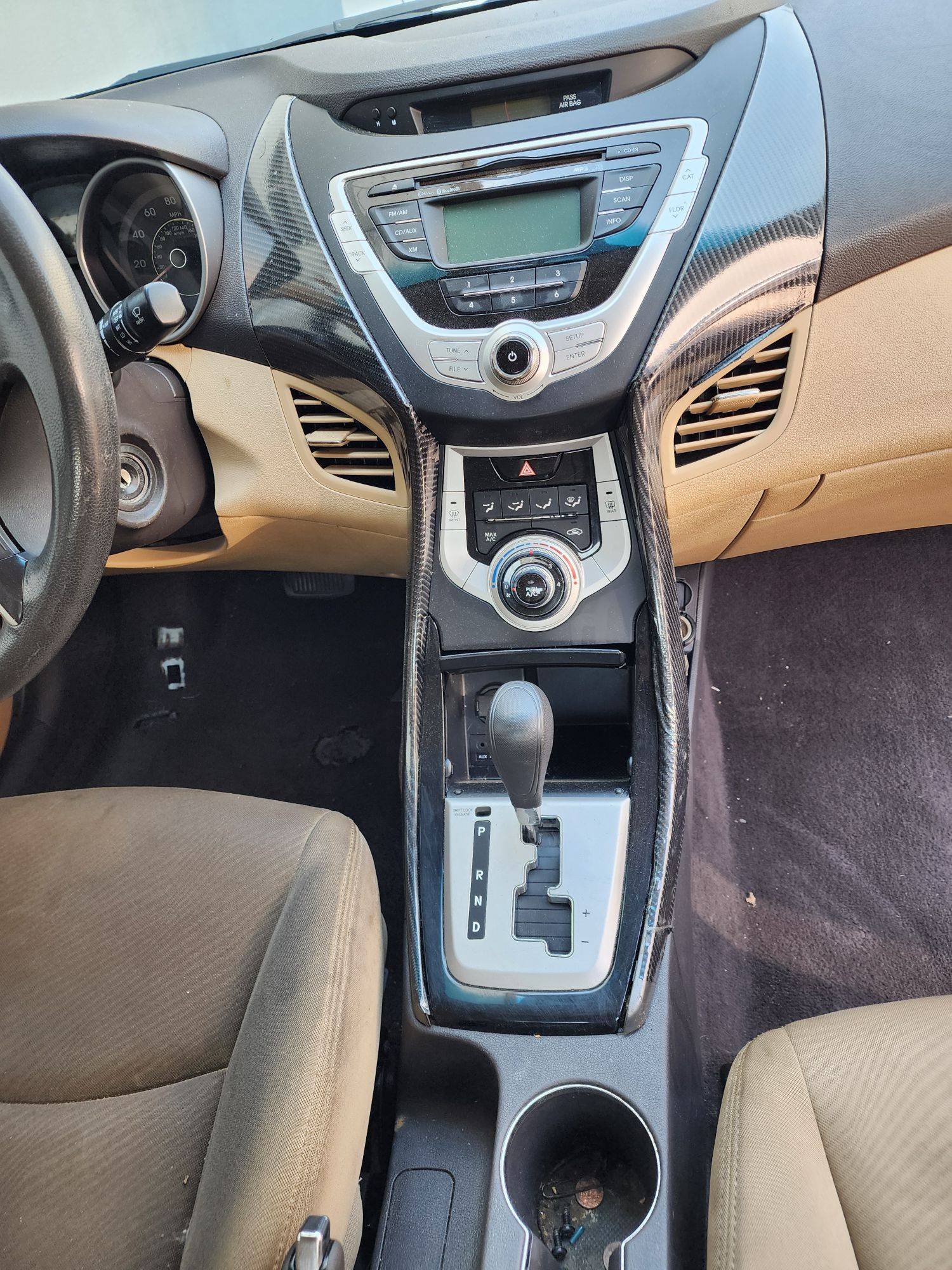2011 HYUNDAI ELANTRA — 213672 Miles — Lot 75624523 — Al Quoz - Marhaba Auctions Used Cars - Image 9