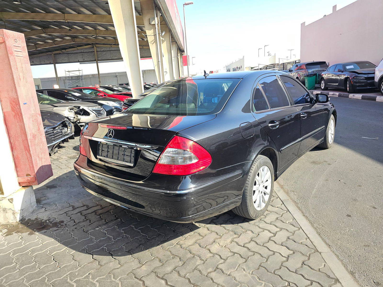 2008 MERCEDES BENZ E 280 — 133172 KM — Lot F5AXX8B311941 — Souq - Marhaba Auctions Used Cars - Image 4