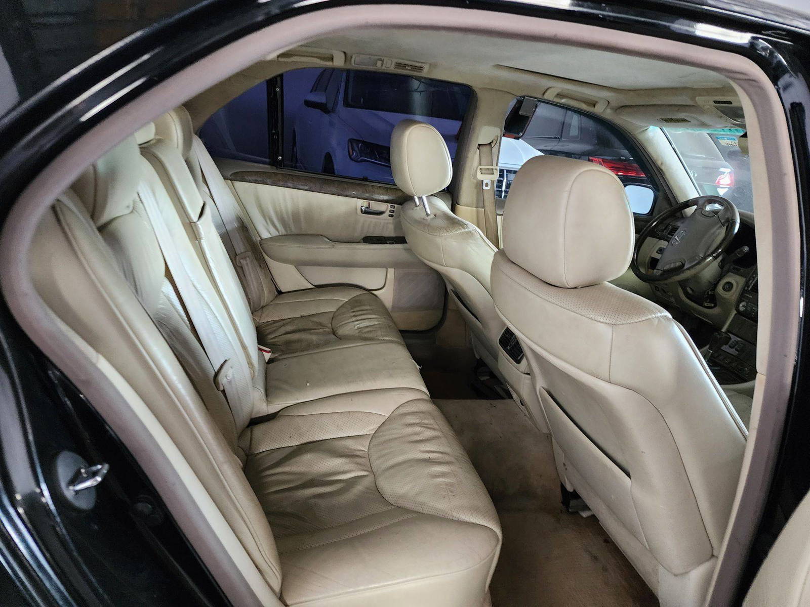 2001 LEXUS LS 430 — 154960 Miles — Lot 49551 — Main - Marhaba Auctions Used Cars - Image 7