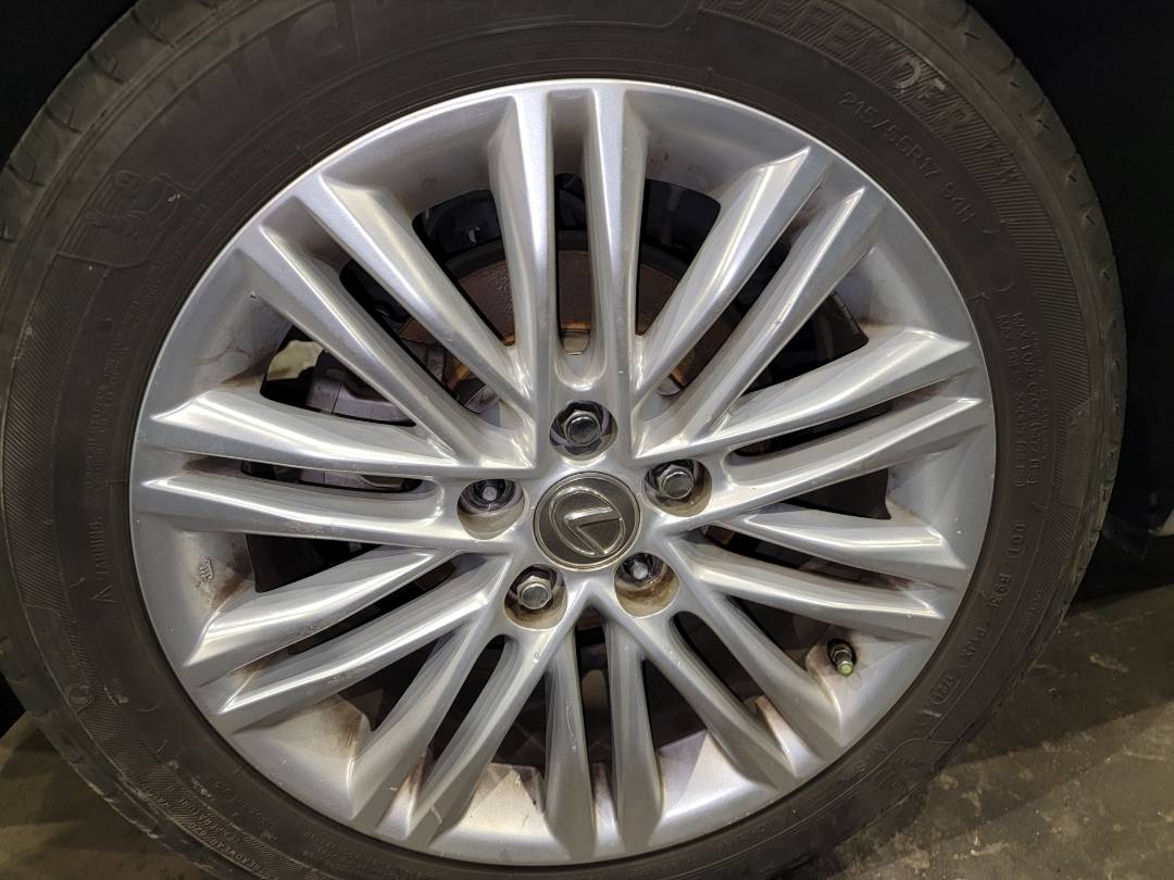 2015 LEXUS ES 350 — 111807 Miles — Lot F2197793 - Marhaba Auctions Used Cars - Image 4