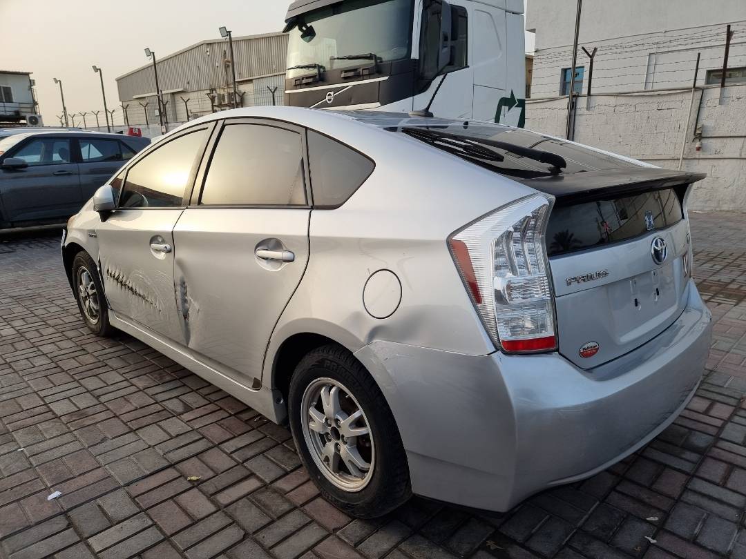 2010 TOYOTA PRIUS — 176707 Miles — Lot 214587 — Ind. 12 - Marhaba Auctions Used Cars - Image 5