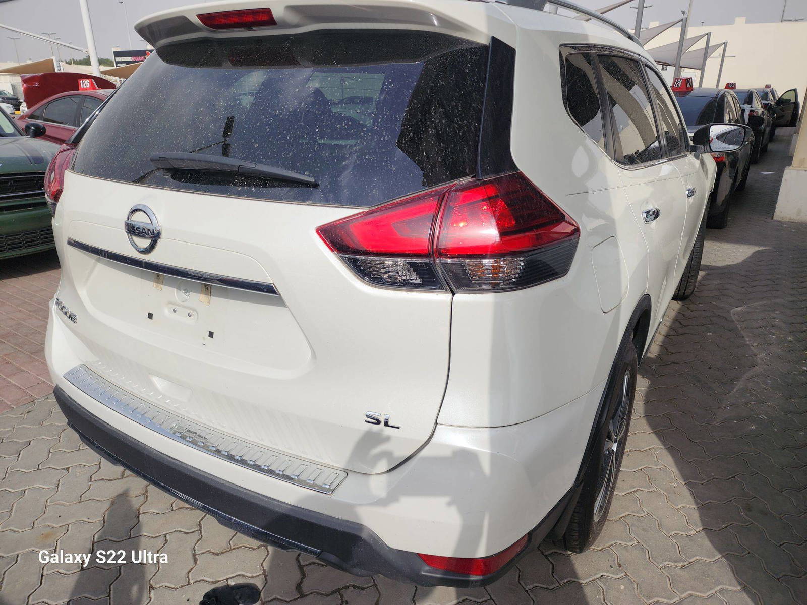 2017 NISSAN ROGUE — 141717 Miles — Lot 77065163 - Marhaba Auctions Used Cars - Image 4