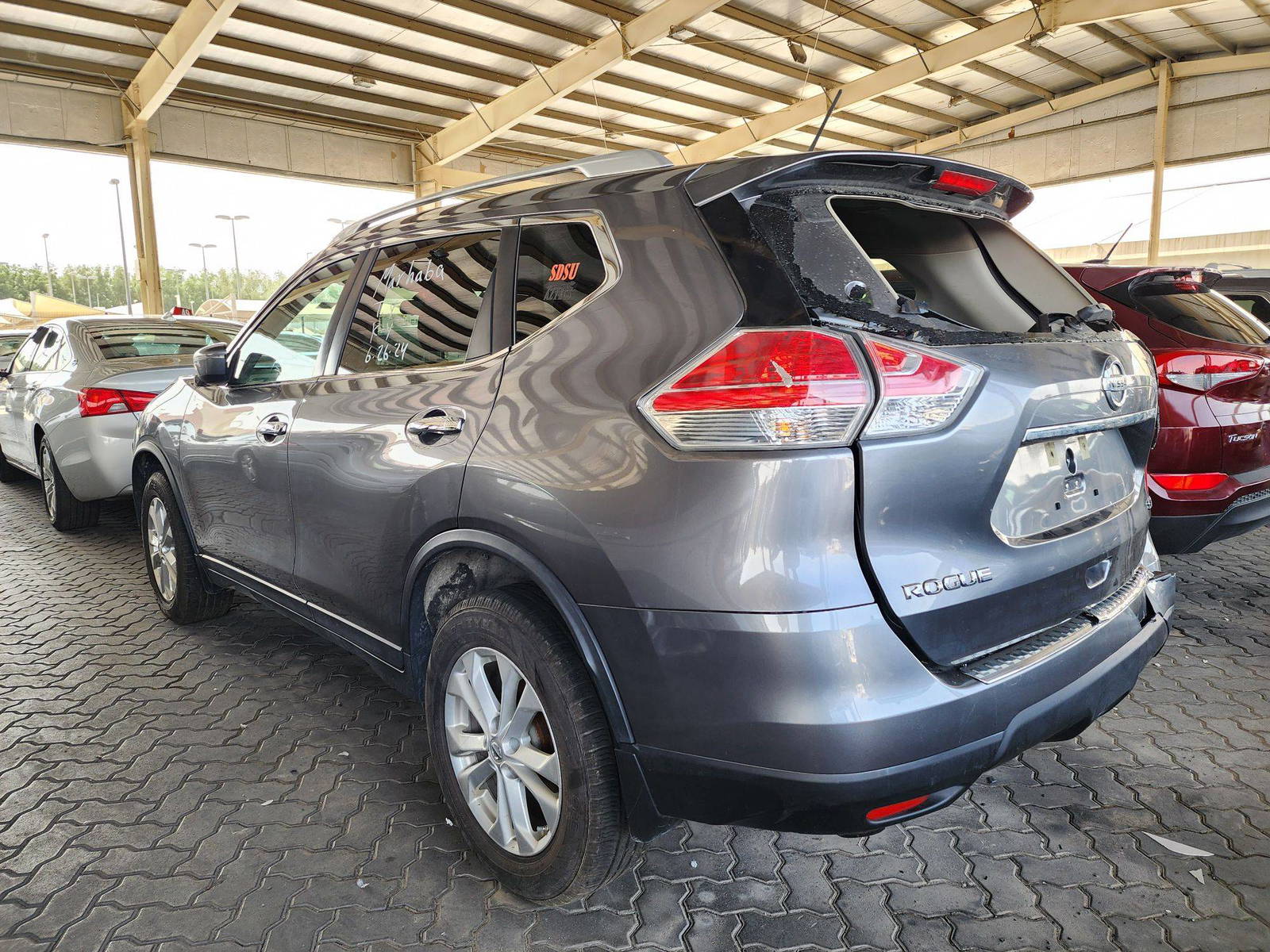 2016 NISSAN ROGUE — 151989 Miles — Lot 58474194 — Souq - Marhaba Auctions Used Cars - Image 4