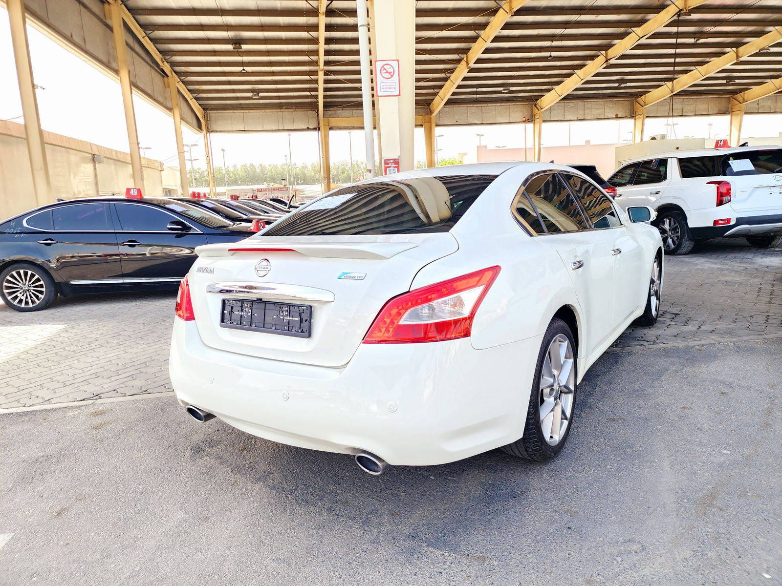 2011 NISSAN MAXIMA — 195247 KM — Lot 8BC811868 — Souq - Marhaba Auctions Used Cars - Image 3