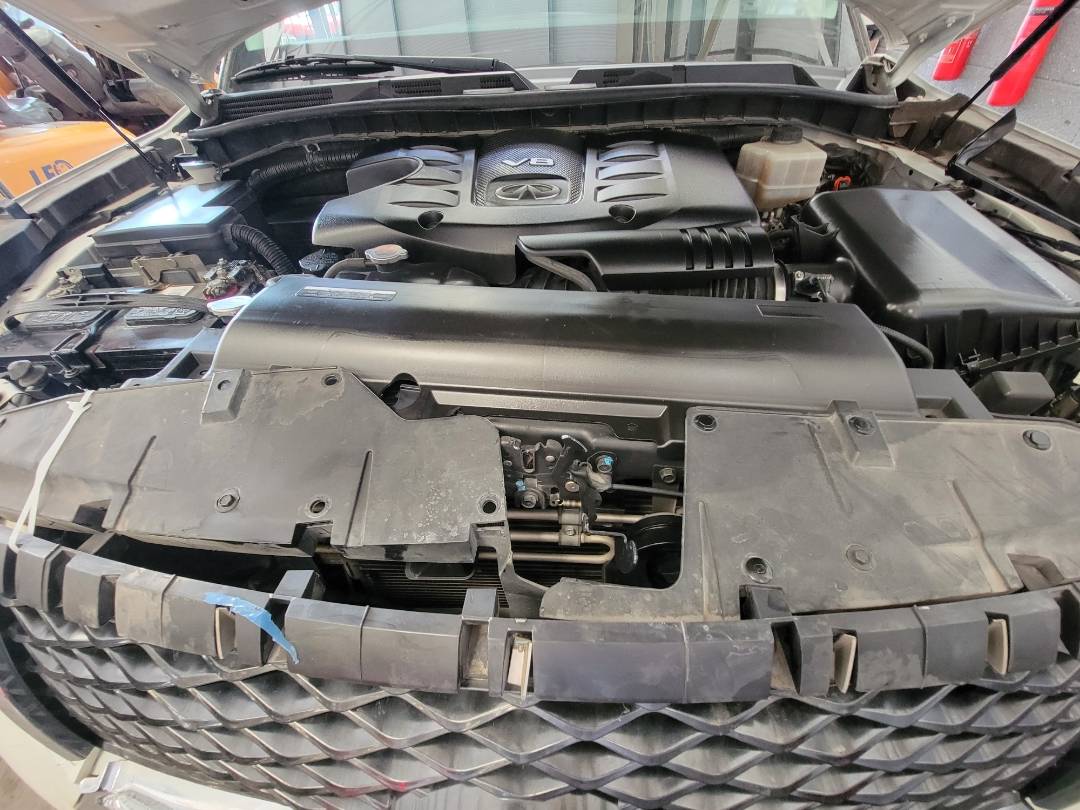 2015 INFINITI QX80 — 172295 Miles — Lot 80771064 — Souq - Marhaba Auctions Used Cars - Image 12