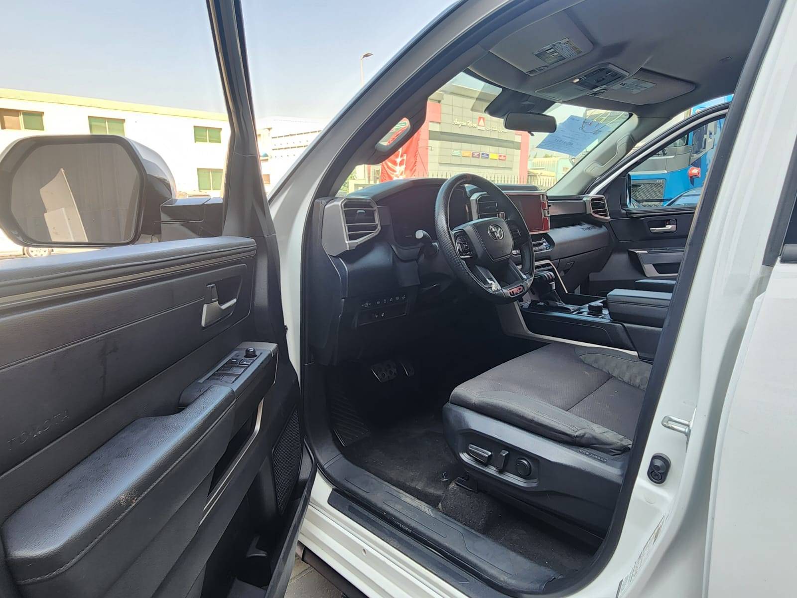 2022 TOYOTA TUNDRA — 38705 KM — Lot 61367804 — Main - Marhaba Auctions Used Cars - Image 9